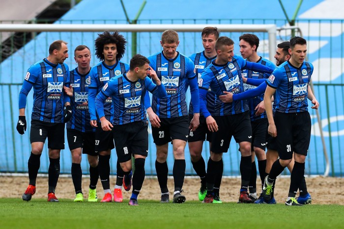 Hutnik - Błękitni Stargard (fot. Paweł Jerzmanowski) 06.jpg