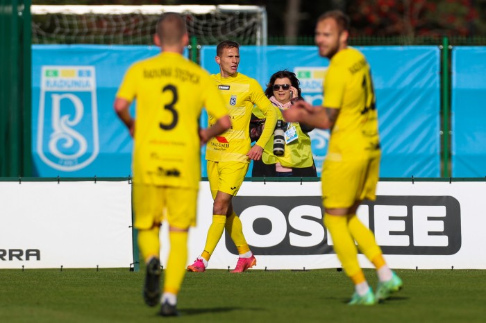 Radunia Stężyca - Hutnik Kraków (6).jpg