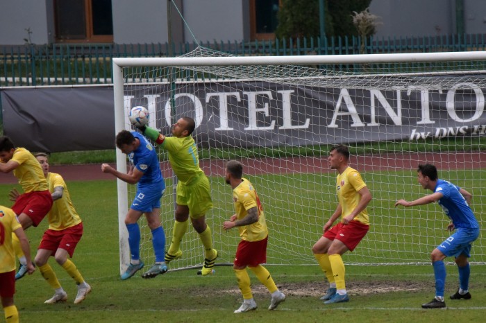 Znicz Pruszków - Hutnik Kraków fot. Andrzej Łucjan (30).JPG