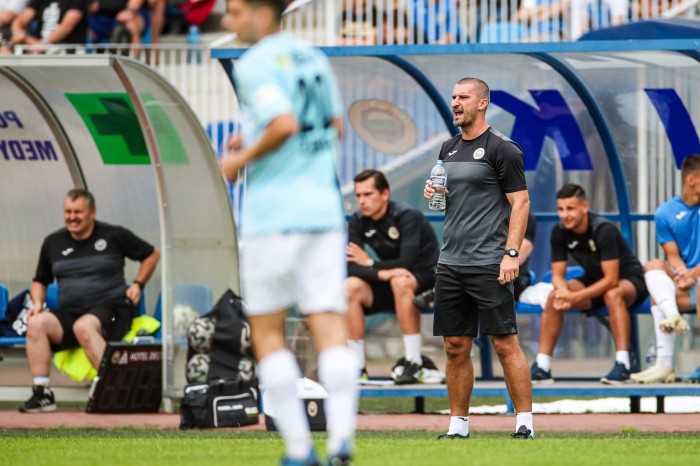 Hutnik - Lech Poznań II (fot. Edyta i Paweł Jerzmanowski) (31).jpg