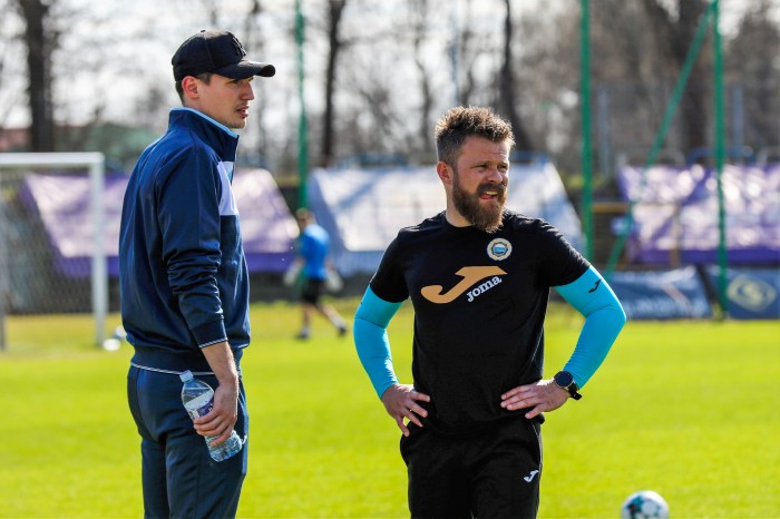 Hutnik - Olimpia Elbląg (fot. Paweł Jerzmanowski) 01.jpg