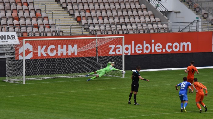Zagłębie Lubin II - Hutnik Kraków fot. Andrzej Łucjan (40).JPG