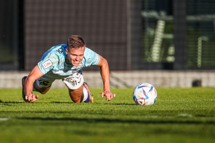 Lech II Poznań - Hutnik fot. Paweł Jerzmanowski (20).jpg