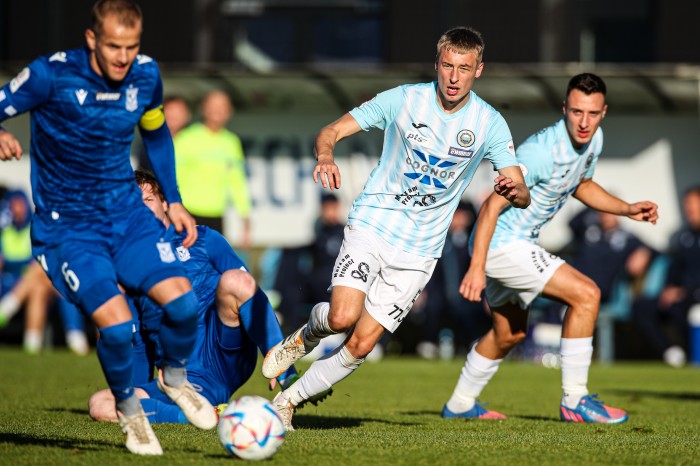 Lech II Poznań - Hutnik fot. Paweł Jerzmanowski (11).jpg