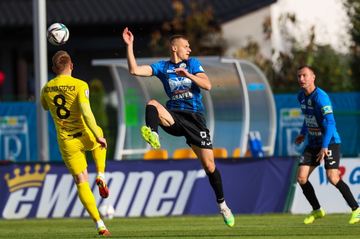 Radunia Stężyca - Hutnik Kraków (25).jpg