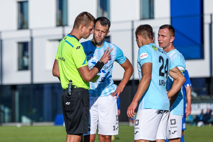 Lech II Poznań - Hutnik fot. Paweł Jerzmanowski (3).jpg