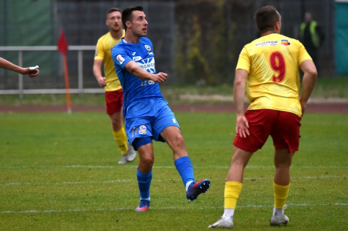 Znicz Pruszków - Hutnik Kraków fot. Andrzej Łucjan (17).JPG