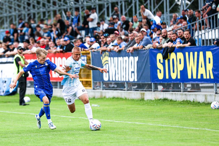 Hutnik - Lech Poznań II (fot. Edyta i Paweł Jerzmanowski) (10).jpg