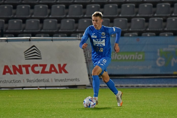 KKS Kalisz - Hutnik fot. Andrzej Łucjan (41).JPG