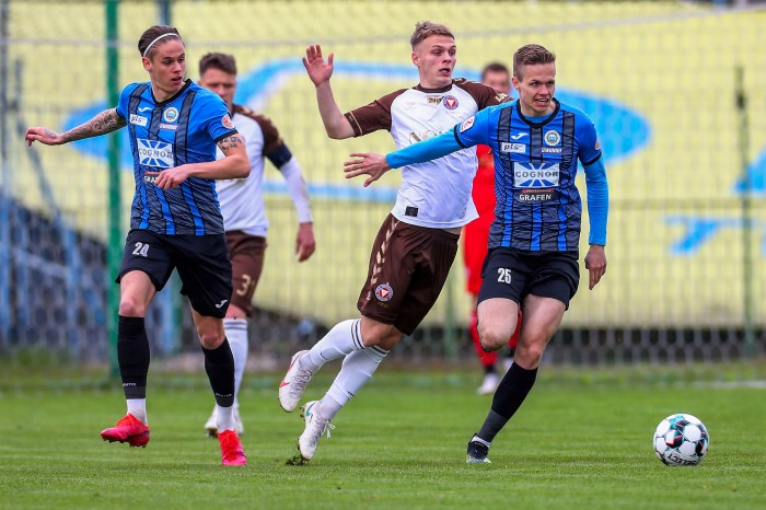 Hutnik - Garbarnia Kraków (fot Paweł Jerzmanowski) 15.jpg