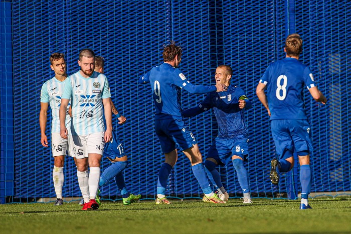 Lech II Poznań - Hutnik fot. Paweł Jerzmanowski (16).jpg