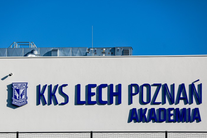 Lech II Poznań - Hutnik fot. Paweł Jerzmanowski (2).jpg