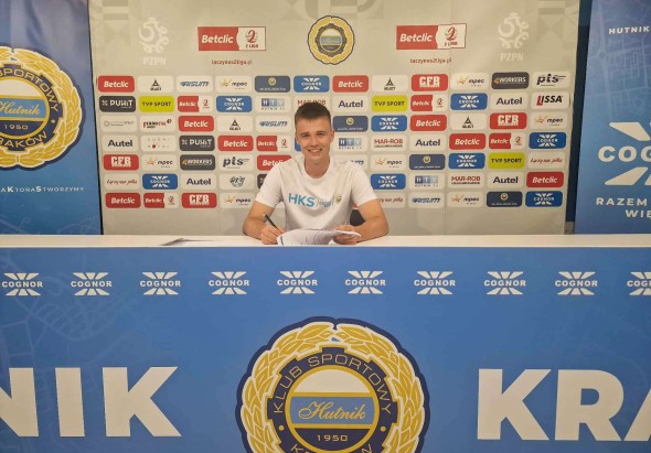 Filip Hołuj został nowym zawodnikiem Hutnika! Filip Hołuj został nowym zawodnikiem Hutnika!
