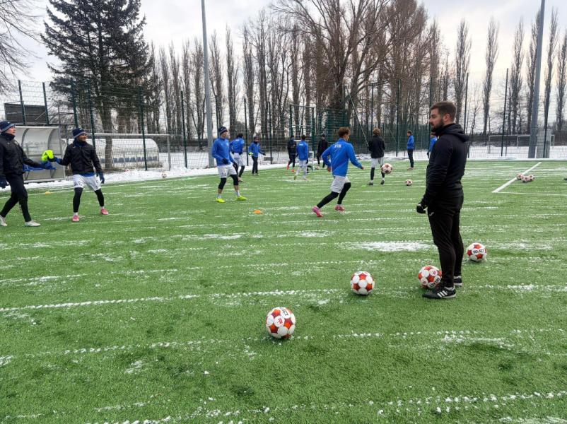 Pierwszy zimowy sparing na remis