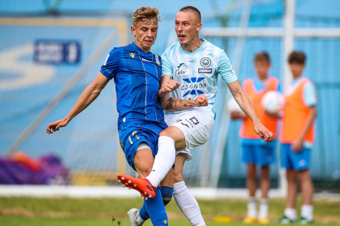 Hutnik - Lech Poznań II (fot. Edyta i Paweł Jerzmanowski) (28).jpg