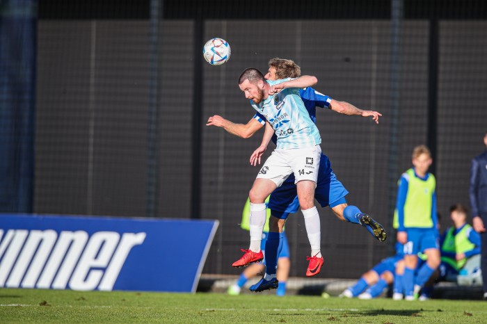 Lech II Poznań - Hutnik fot. Paweł Jerzmanowski (18).jpg