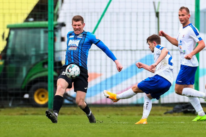 Hutnik - Błękitni Stargard (fot. Paweł Jerzmanowski) 29.jpg