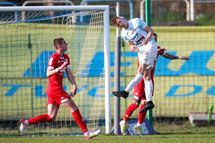 Hutnik - Sokół Ostróda fot. Edyta i Paweł Jerzmanowscy (33).jpg