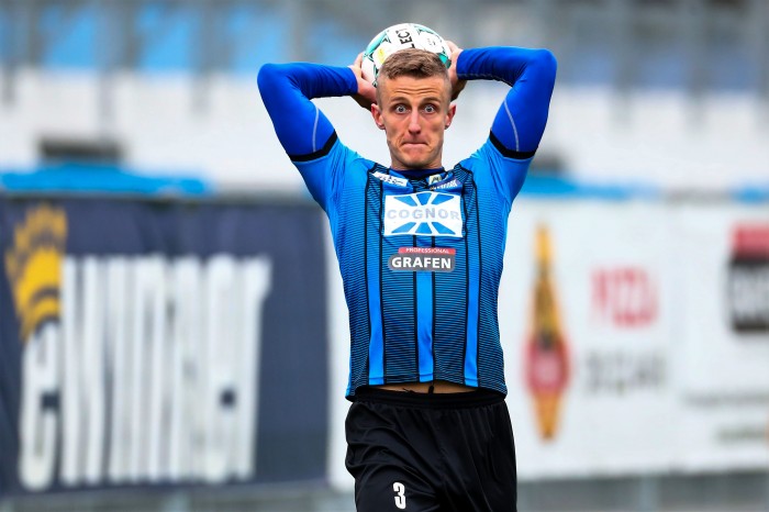 Hutnik - Błękitni Stargard (fot. Paweł Jerzmanowski) 30.jpg