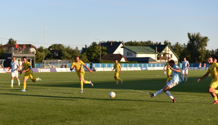 Radunia Stężyca - Hutnik fot. Andrzej Łucjan (21).JPG